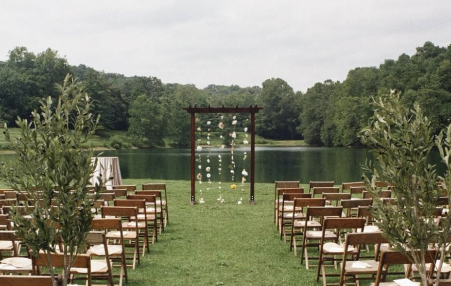 Indie Hollow Wedding Venue in Cincinnati, Ohio